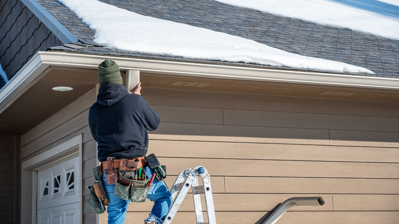 When Is The Best Time of Year to Install a Roof - Winter